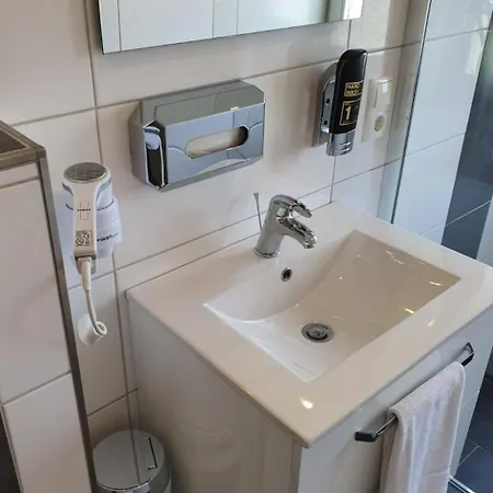 Kernsaniertes In Ruhiger Und Zentraler Lage By Interhome *